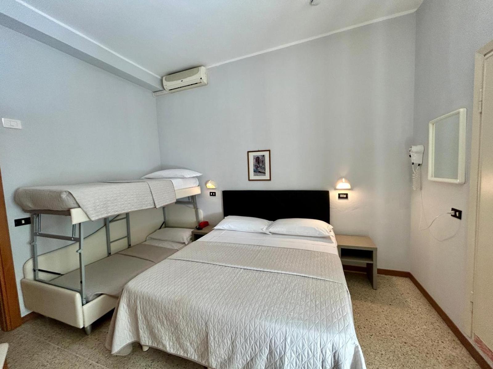 בלריה-איגאה מרינה Hotel La Pergola מראה חיצוני תמונה